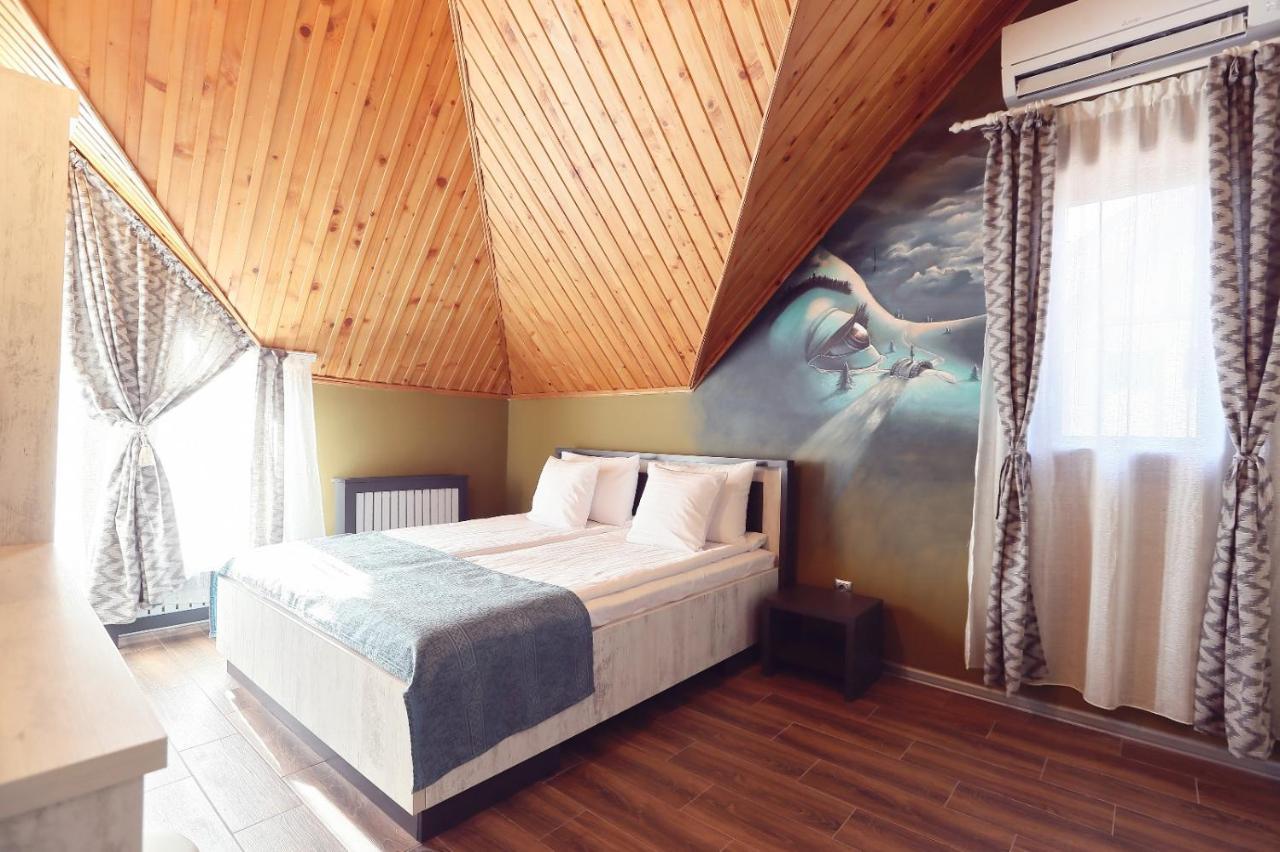 Dezire Guesthouse ไบเออลูนูไม ภายนอก รูปภาพ