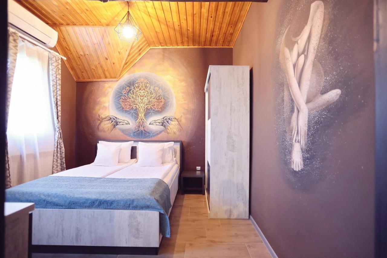 Dezire Guesthouse ไบเออลูนูไม ภายนอก รูปภาพ